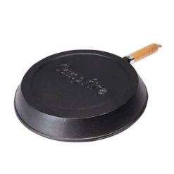Campfire Pre Seasoned Frypan 25cm -Camping Series Shop BCF 213614 02 hi res