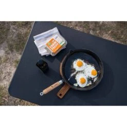 Campfire Pre Seasoned Frypan 25cm -Camping Series Shop BCF 213614 04 hi res