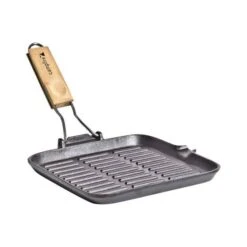 Campfire Lawson Cast Iron Set 7pc -Camping Series Shop BCF 573305 02 hi res